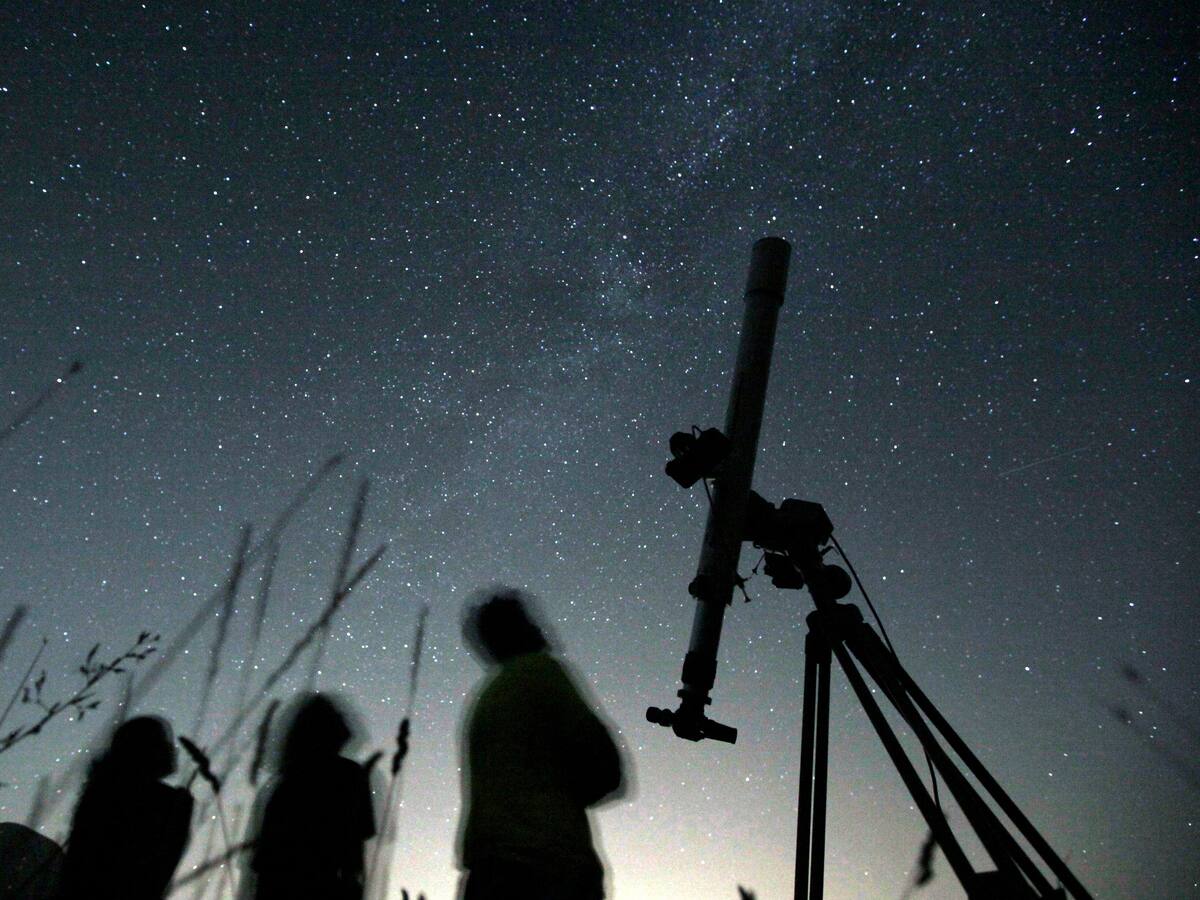 Expertos explican cuándo mirar al cielo para disfrutar la lluvia de estrellas.jpg